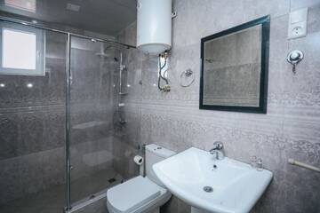 Фото номера Стандартный люкс Отель Hotel King Tamari г. Кутаиси 12
