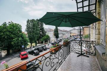 Фото номера Стандартный двухместный номер с 1 кроватью Отель Hotel King Tamari г. Кутаиси 4