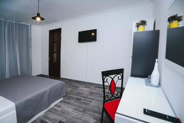 Фото номера Апартаменты с 2 спальнями (для 6 взрослых) Отель Hotel King Tamari г. Кутаиси 5