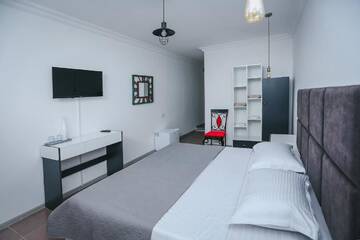 Фотографии Отель Hotel King Tamari г. Кутаиси (Грузия) №2 Фото Отель Hotel King Tamari г. Кутаиси 2