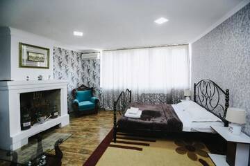 Фото номера Стандартный люкс Отель Hotel King Tamari г. Кутаиси 3