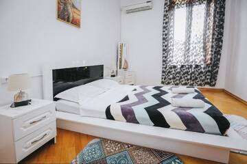 Фото номера Двухместный номер с 1 кроватью Отель Hotel King Tamari г. Кутаиси 4